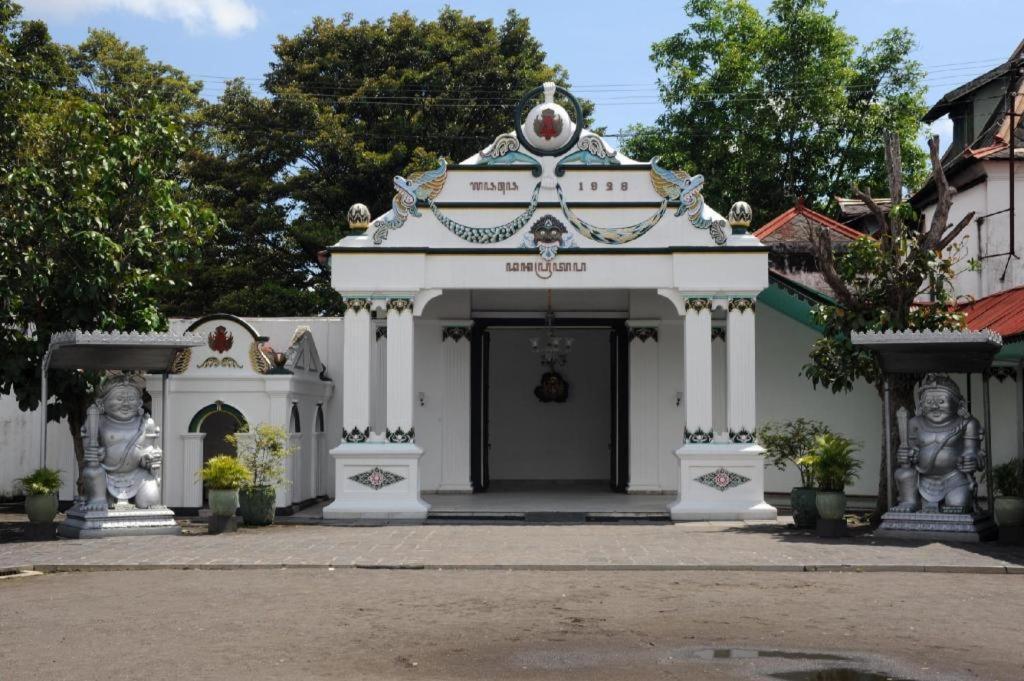 Tasik Jogja Hotel Yogyakarta Esterno foto
